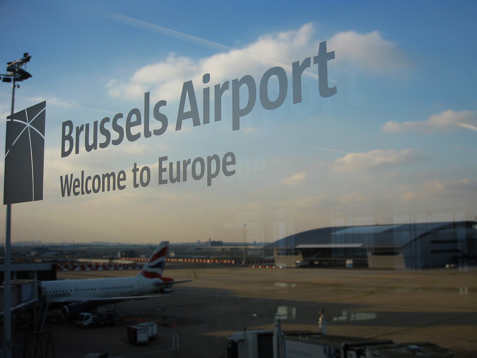 Belgium to reopen borders, terraces and hairdressers