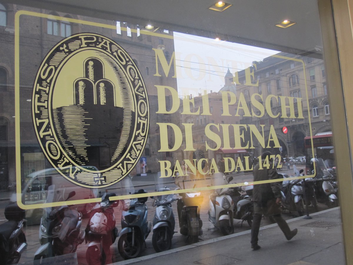 Italy criticises ECB over bank bailout