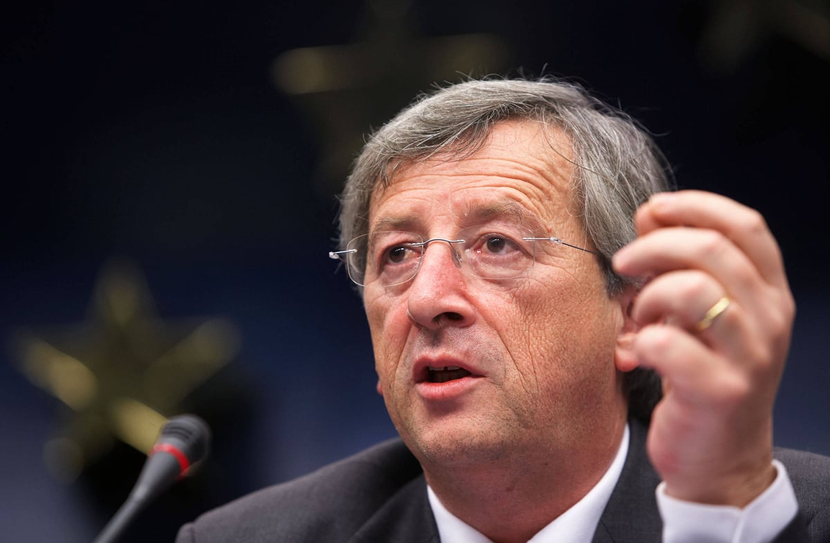 eurozone-back-under-pressure-amid-concern-over-eu-banks