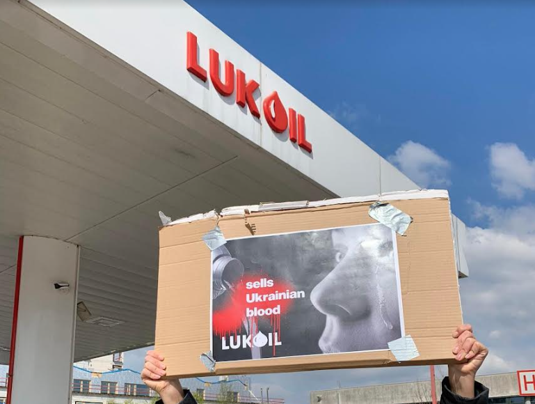 One month of BoycottLukoil campaign in Brussels