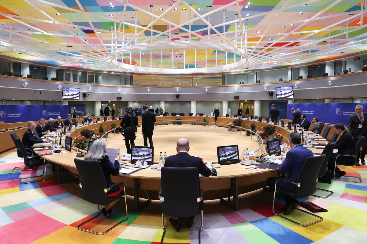 EU summit on Russian assets, plus housing crisis and Sakharov Price This WEEK