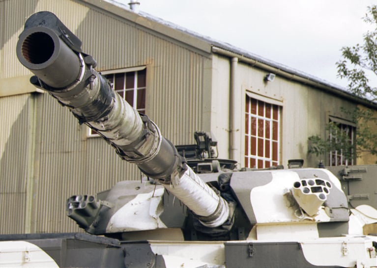 US warns against lifting China arms embargo