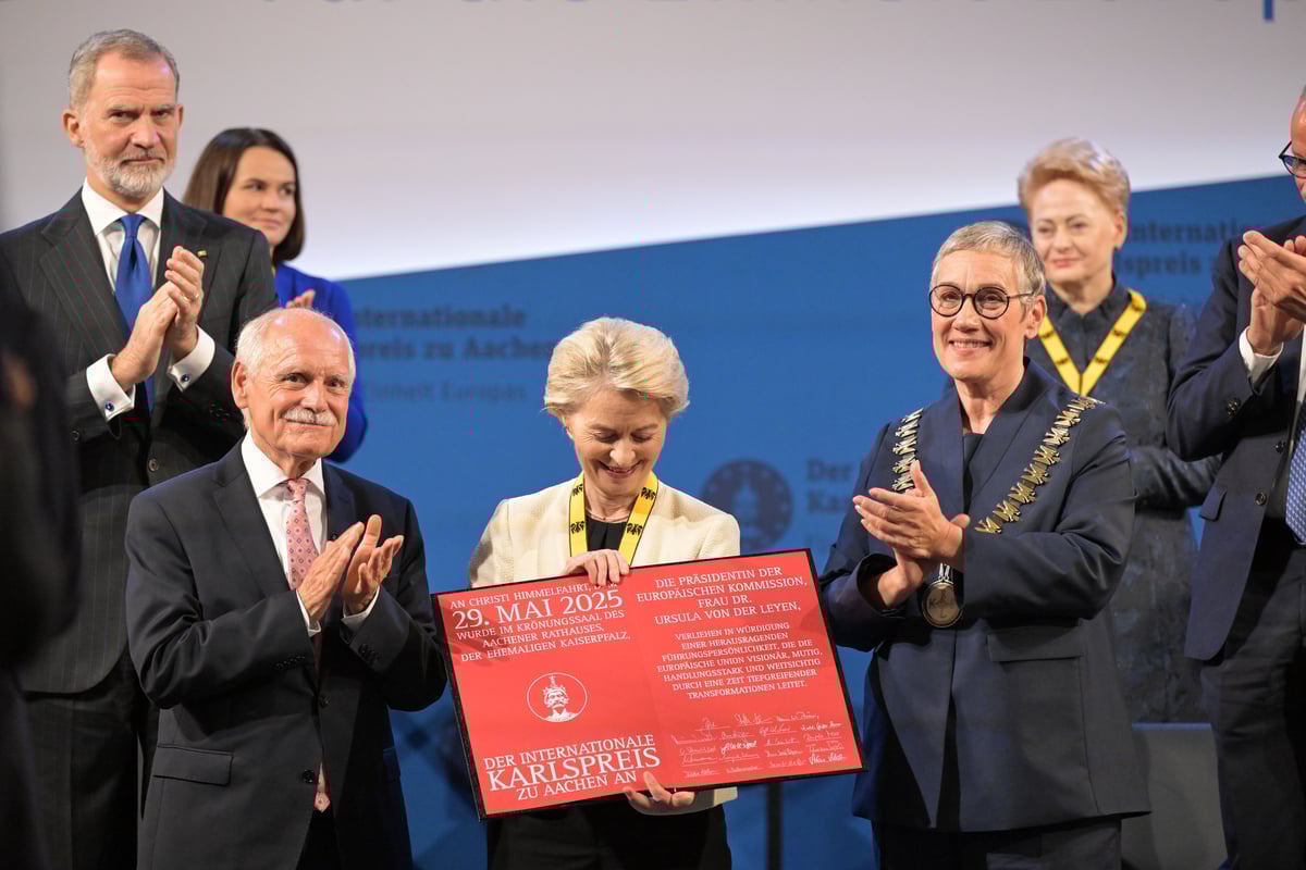  Von der Leyen backs Israel on Iran before EU ministers meet