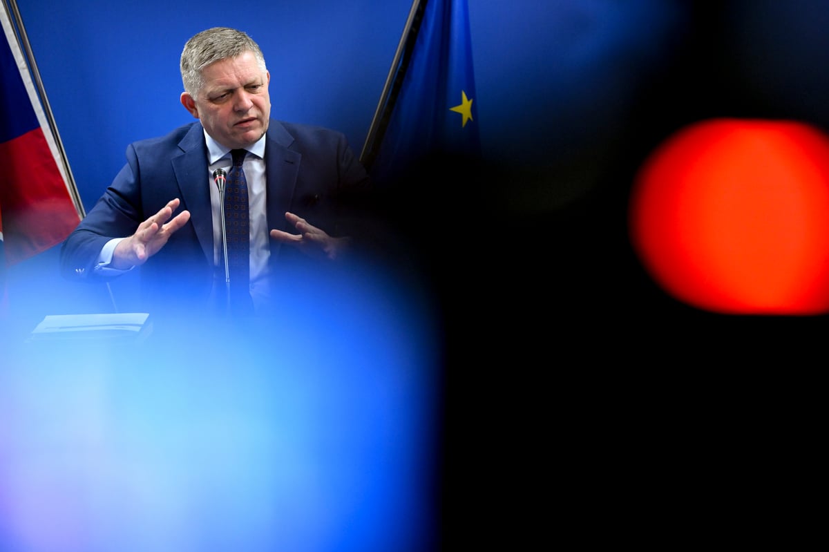 Slovakia's Fico drops Russia veto at EU summit, gets nothing