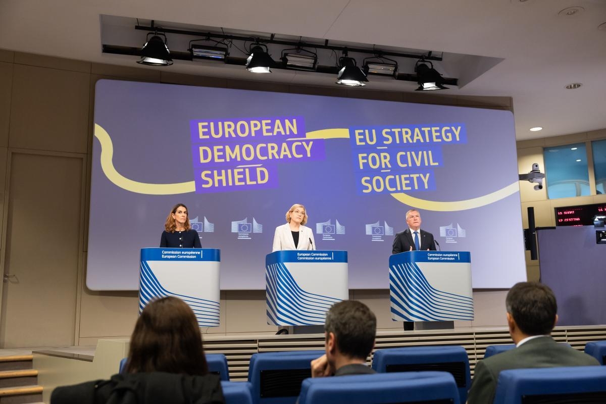 EU 'democracy shield' based on unwieldy digital laws